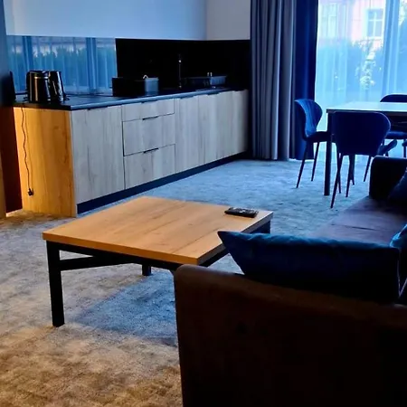 Karkonoska Z Prywatna Sauna アパート *